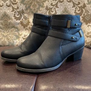 Naturalizer Black booties